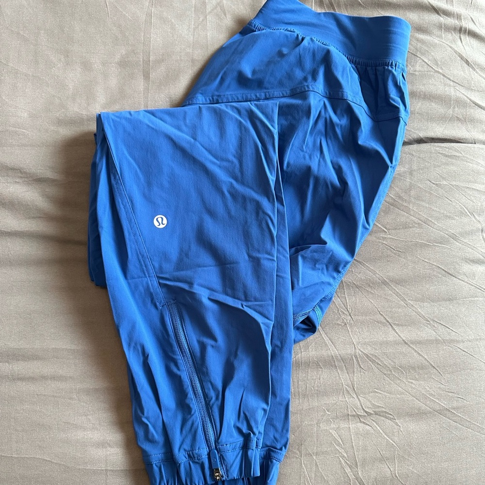 LULULEMON JOGGERS